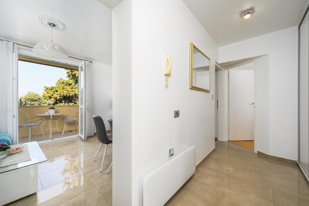 Premium Apartment Peschiera Porec Exterior photo